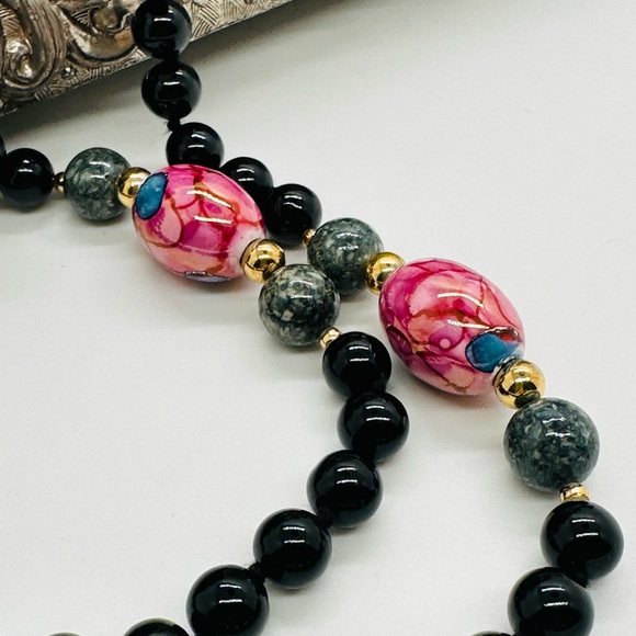 Vintage Black Onyx Bead Necklace - Picture 10 of 13